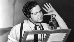 Welles z mikrofonem CBS